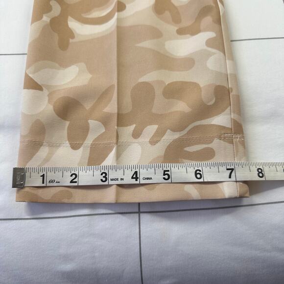 Ibkul Pants Womens 12 Tan Cream Camo Print Golf Ankle Stretch Pockets Pull On - Picture 11 of 11